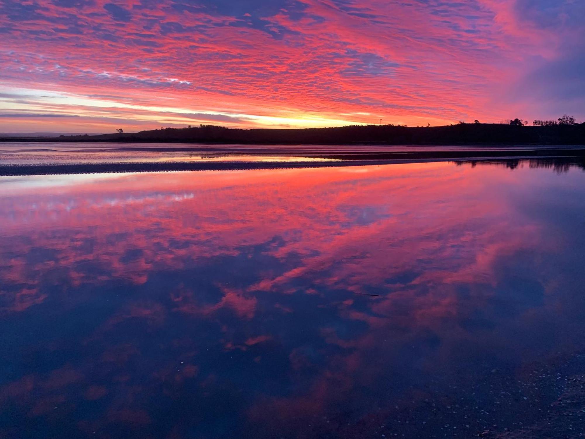 Pukehina Estuary Sunset Views Holiday Home Kültér fotó