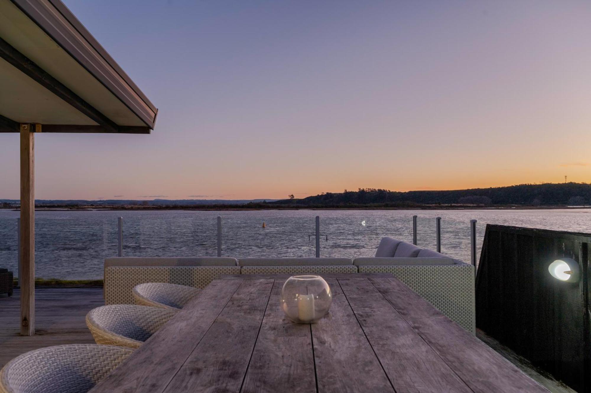 Pukehina Estuary Sunset Views Holiday Home Kültér fotó